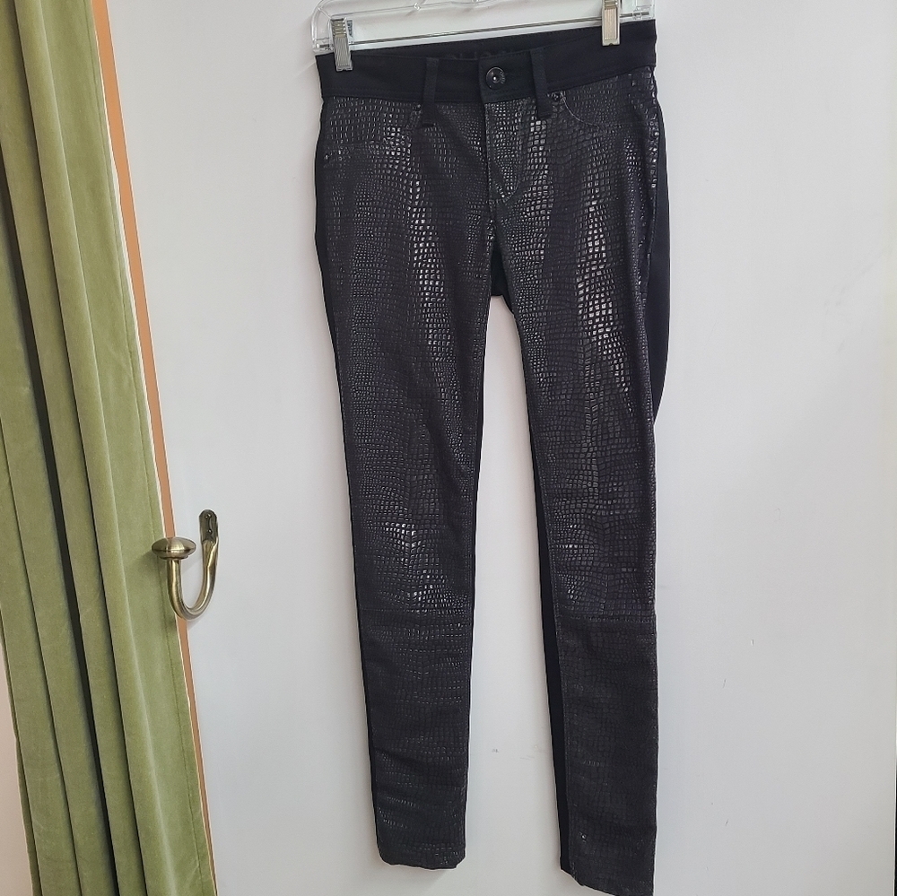 DL 1961 Crocodile Leggings